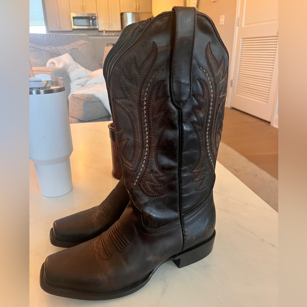 Brand new Cowgirl boots